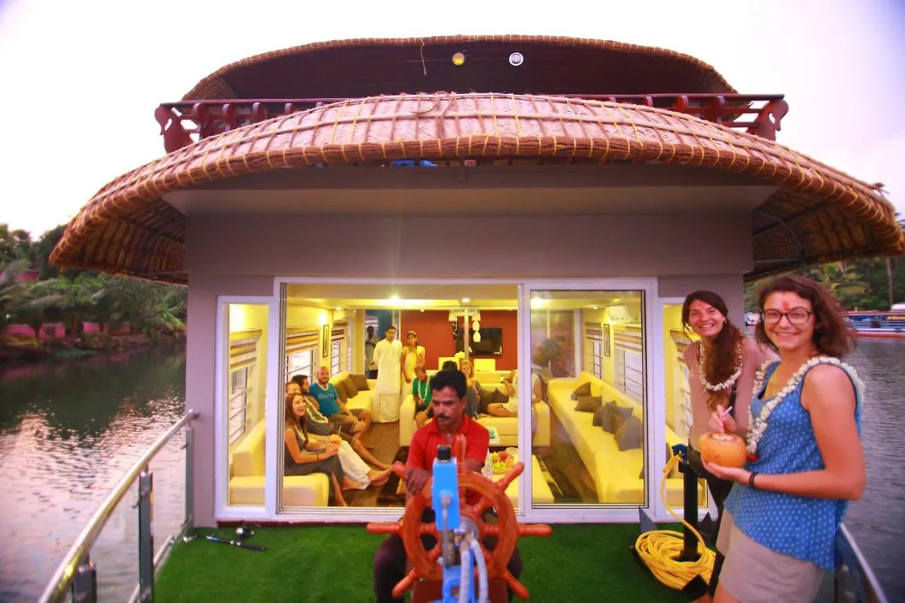 Best Luxury Houseboat, Kerala Alappuzha