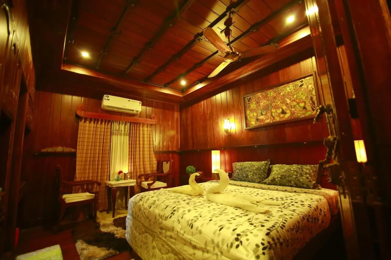 Best Luxury Houseboat, Kerala Alappuzha