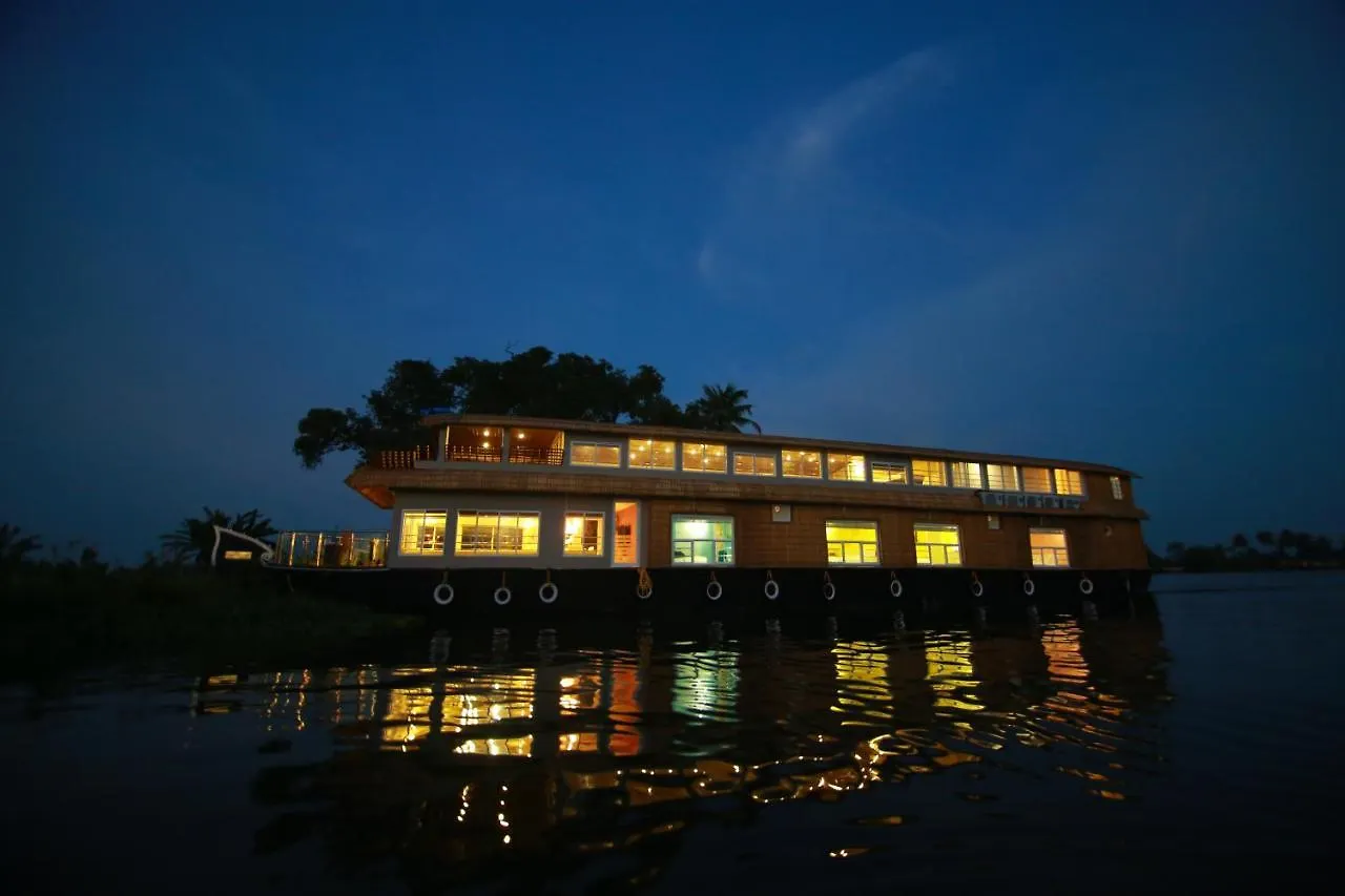 Best Luxury Houseboat, Kerala Alappuzha India