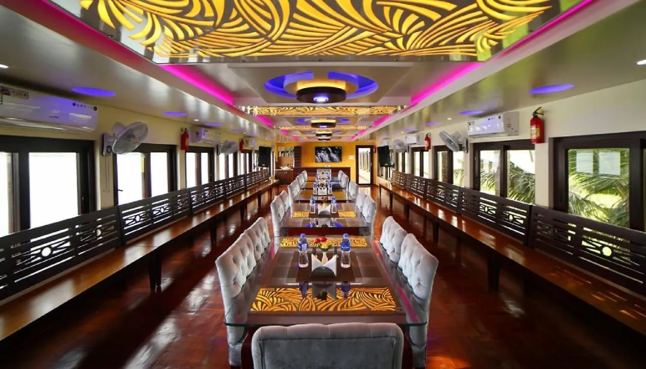 Best Luxury Houseboat, Kerala Alappuzha Hotel