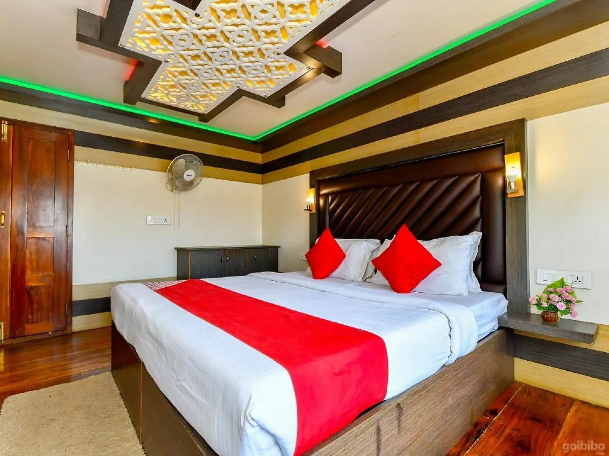 Best Luxury Houseboat, Kerala Alappuzha Hotel